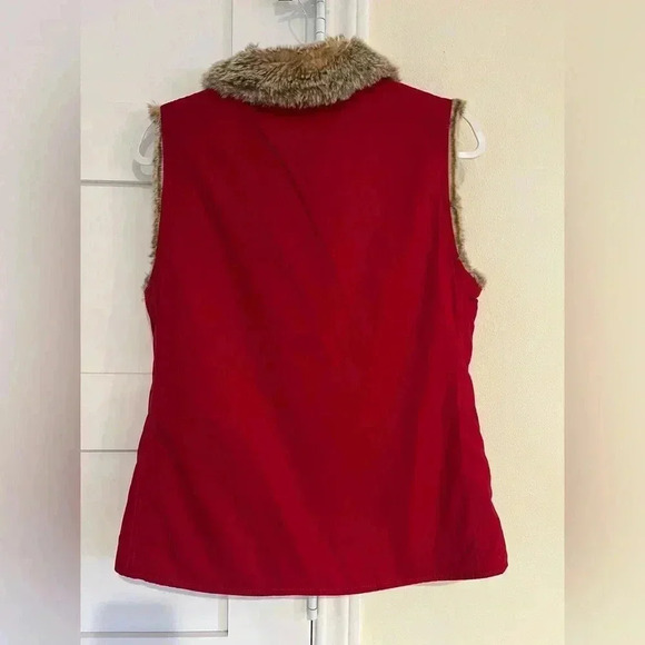 GAP Red Faux Fur Reversible Vest Pockets Size Small EUC - Picture 5 of 5